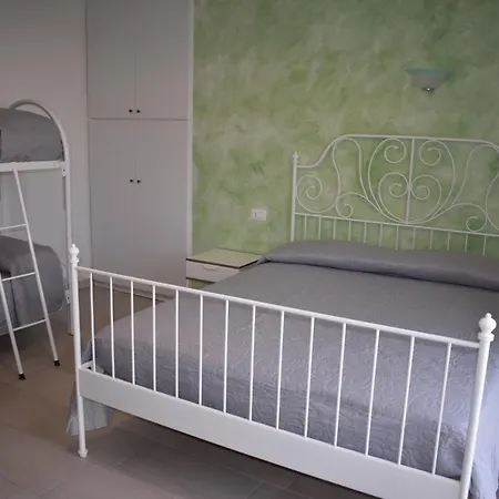Da Zio Peppe Bed & Breakfast 3*