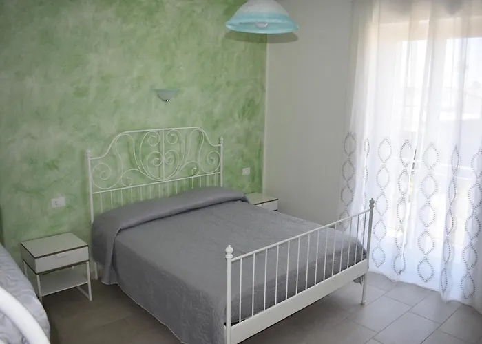 Da Zio Peppe Bed & Breakfast 3*